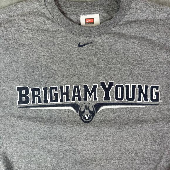 VTG Nike Team BYU Football front/back graphic sportswear tshirt mens Large - Picture 4 of 7